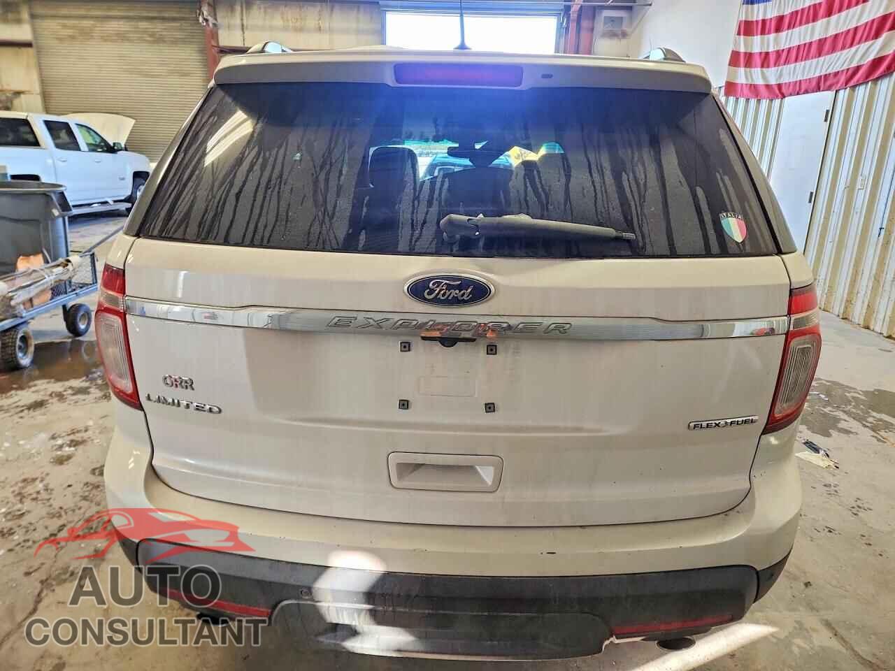 FORD EXPLORER 2015 - 1FM5K7F81FGB49017