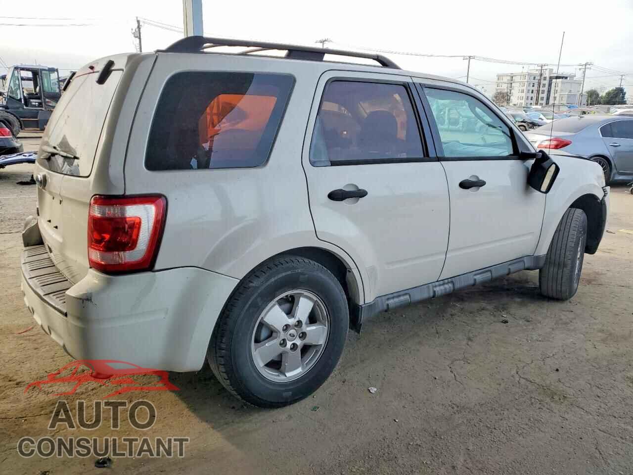 FORD ESCAPE 2011 - 1FMCU0C77BKB35604