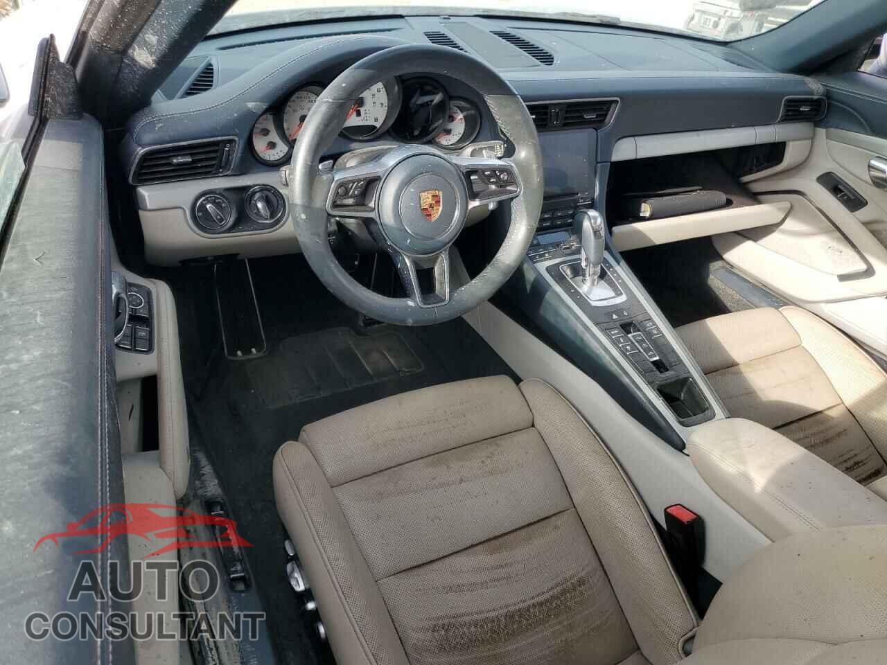 PORSCHE 911 2017 - WP0CA2A95HS142279