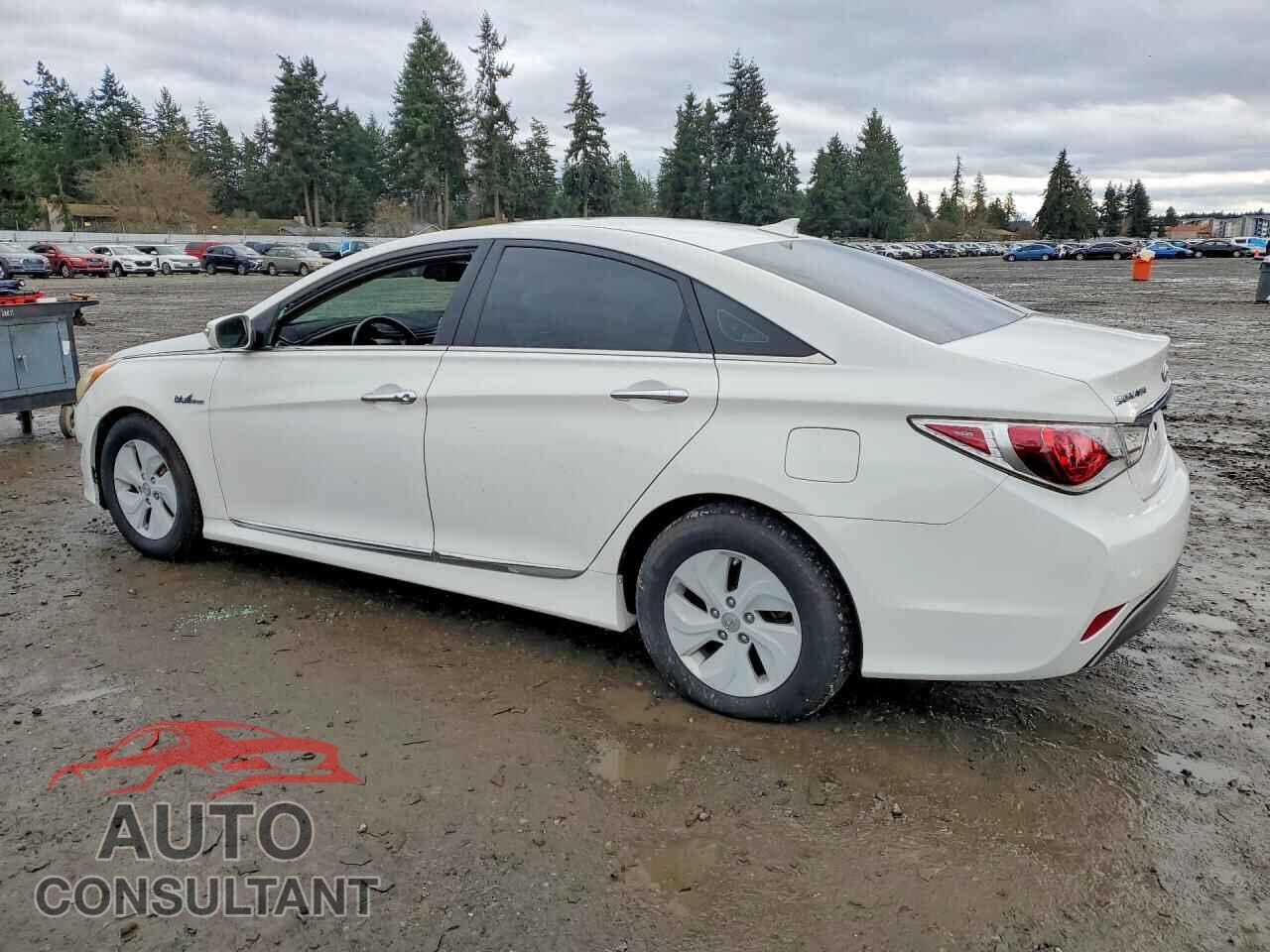 HYUNDAI SONATA 2013 - KMHEC4A48DA068614