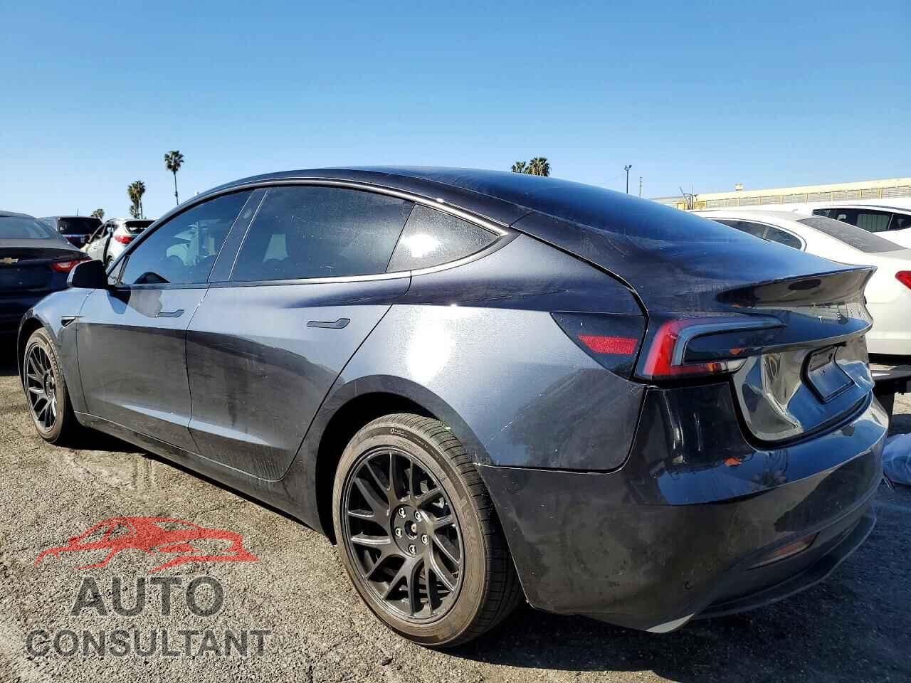TESLA MODEL 3 2025 - 5YJ3E1EA4SF942112