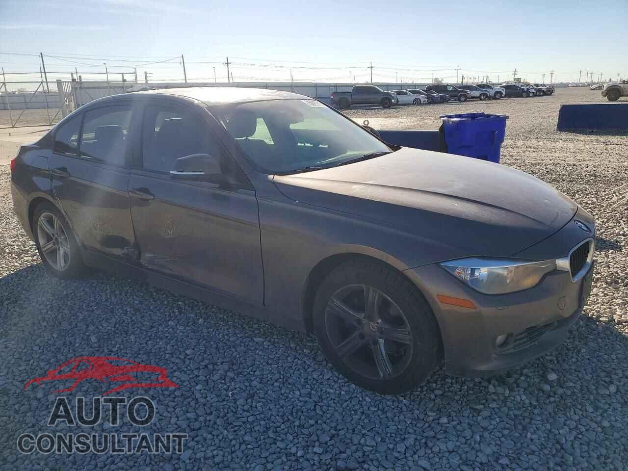 BMW 3 SERIES 2013 - WBA3B3C57DF540087