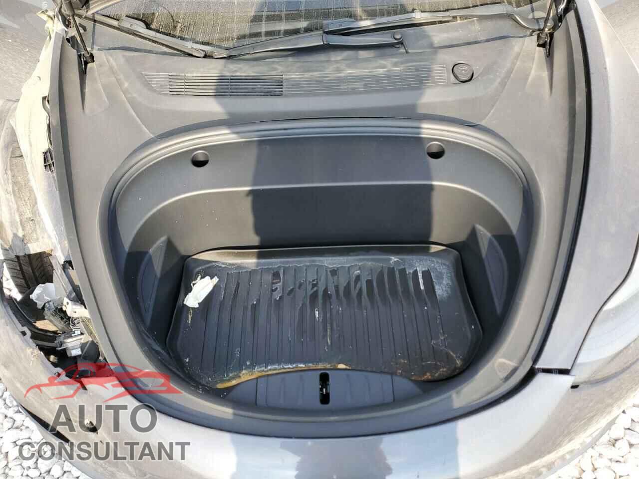 TESLA MODEL 3 2022 - 5YJ3E1EB4NF179330