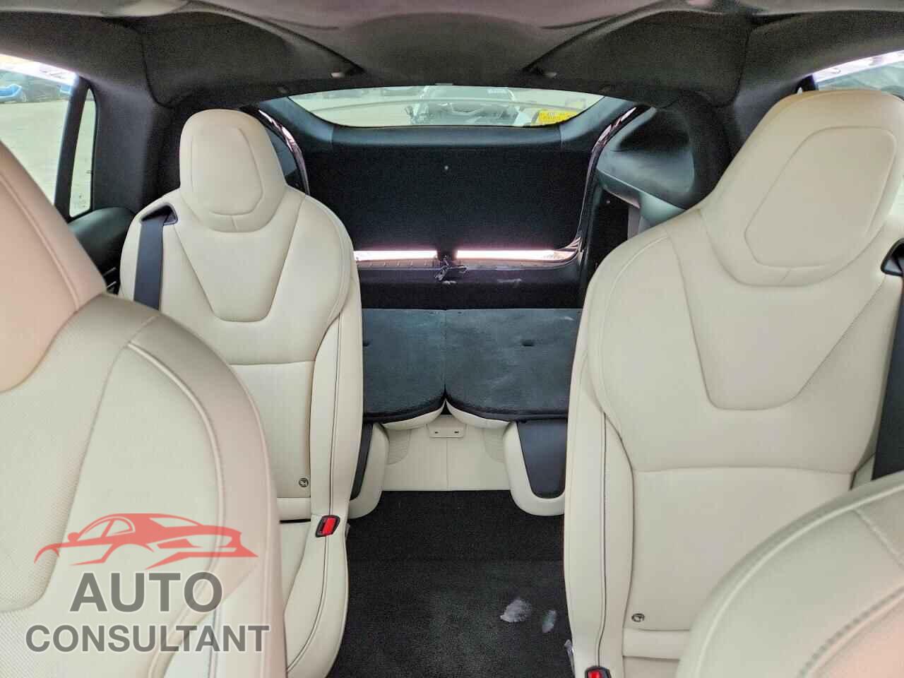 TESLA MODEL X 2022 - 7SAXCBE60NF345071