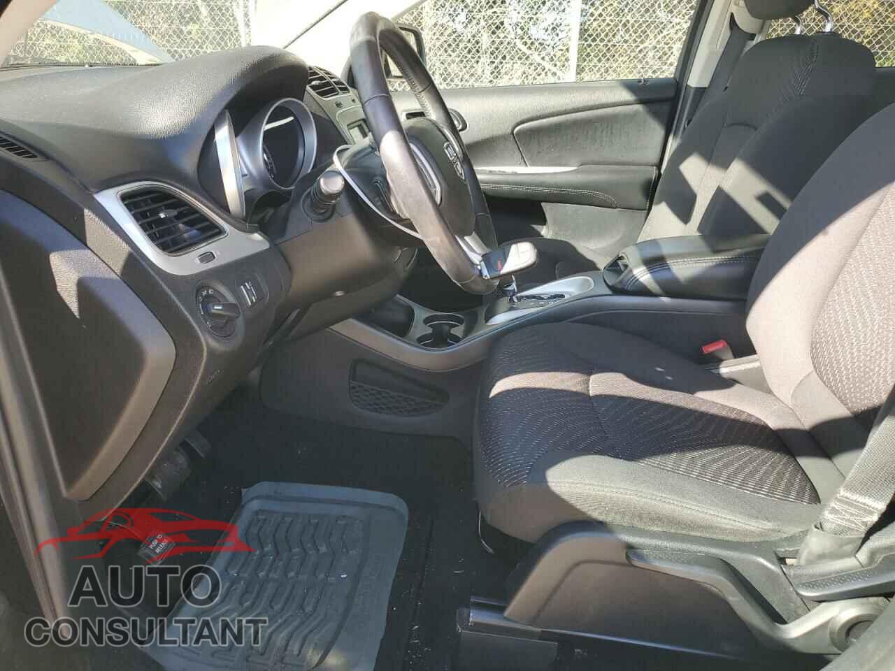 DODGE JOURNEY 2018 - 3C4PDCAB8JT527681