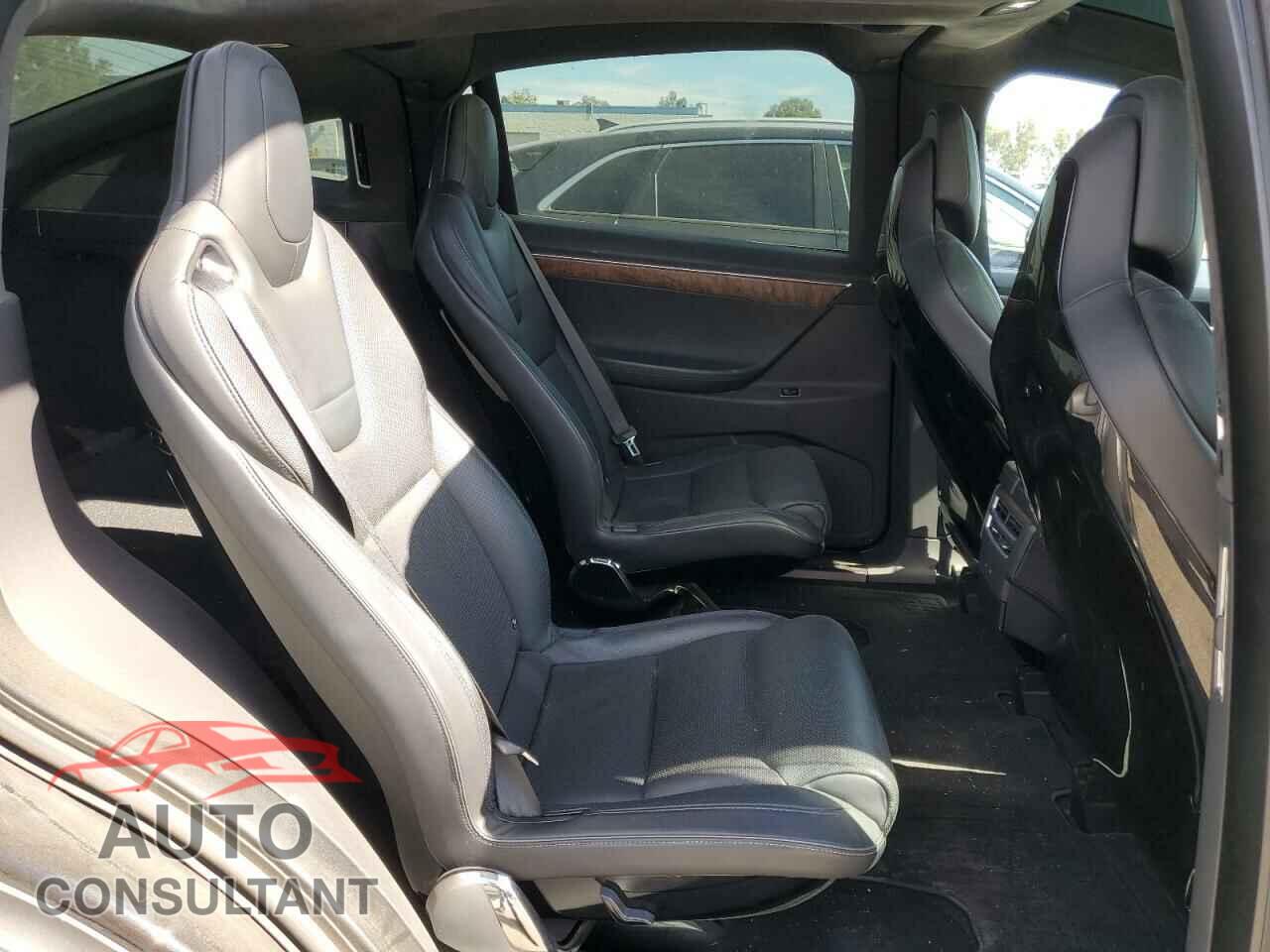TESLA MODEL X 2016 - 5YJXCBE29GF018939