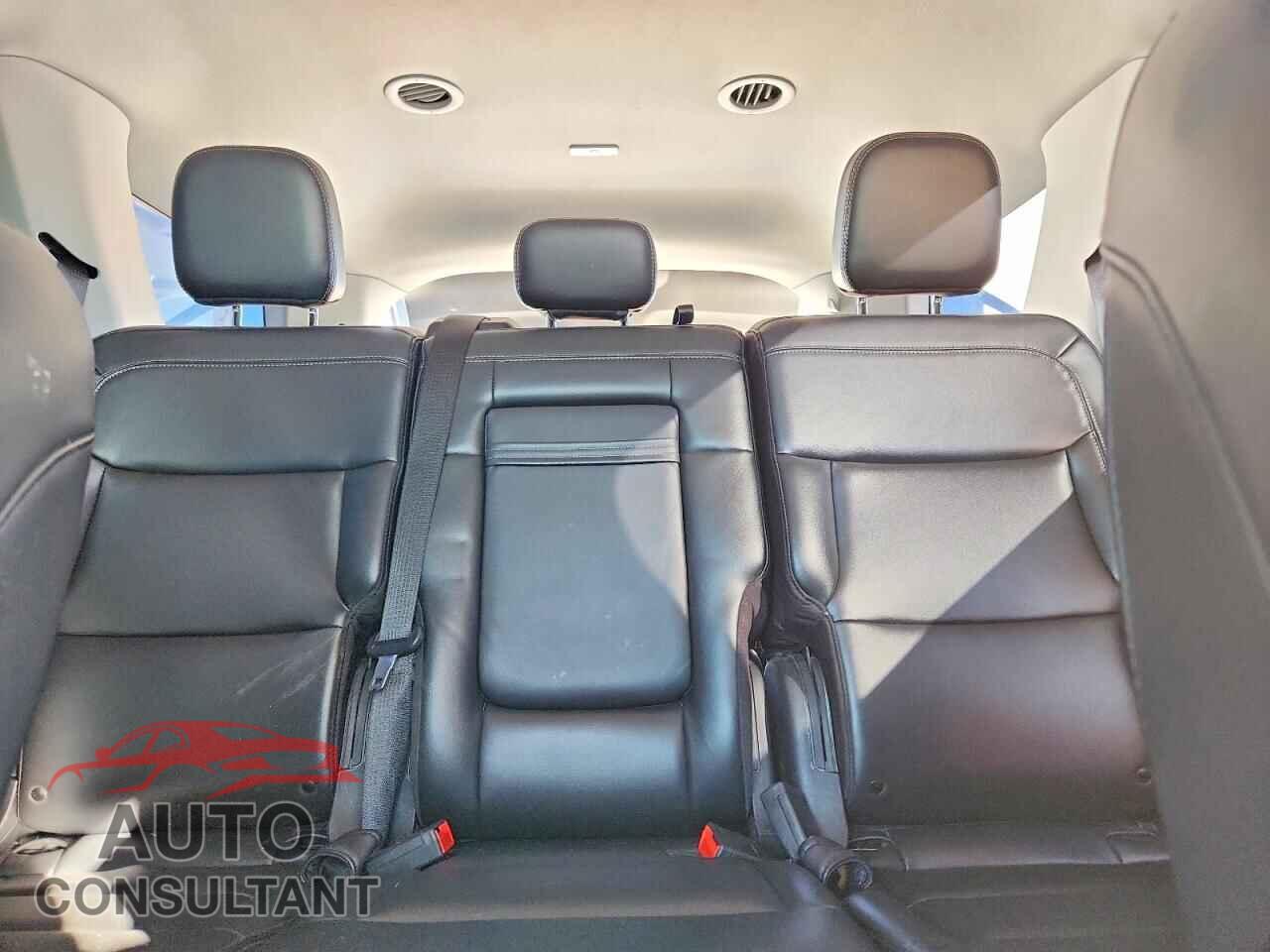 FORD EXPLORER 2023 - 1FMSK7DH5PGB71657