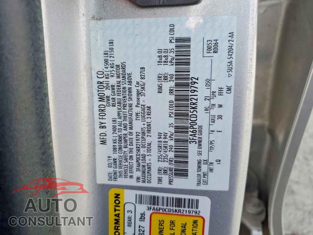 FORD FUSION 2019 - 3FA6P0CD5KR219792