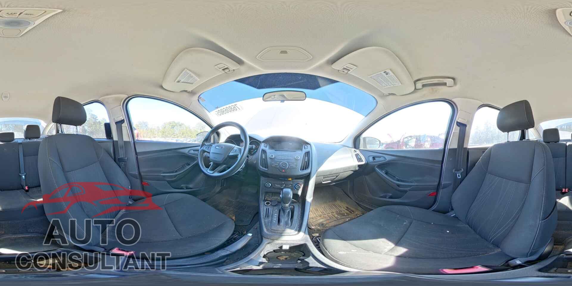 FORD FOCUS 2017 - 1FADP3E26HL241361