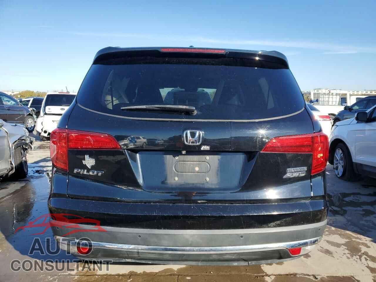 HONDA PILOT 2017 - 5FNYF6H96HB072826