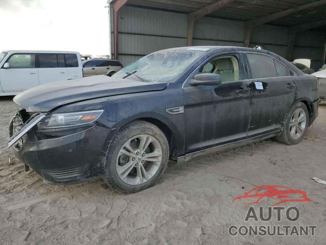 FORD TAURUS 2018 - 1FAHP2D86JG119163