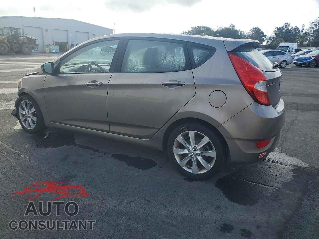 HYUNDAI ACCENT 2013 - KMHCU5AEXDU138129