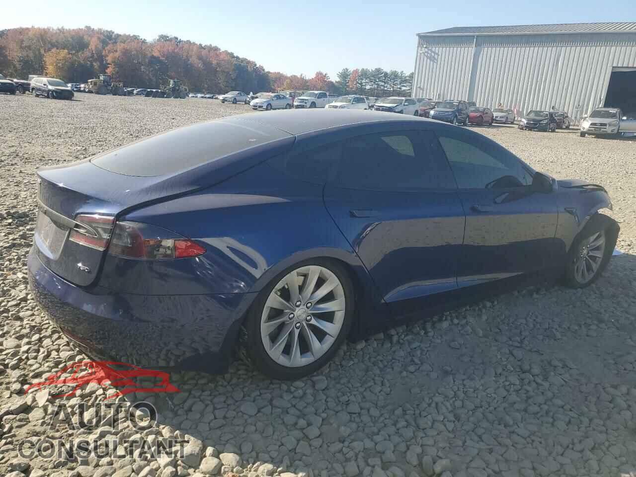 TESLA MODEL S 2017 - 5YJSA1E28HF221526