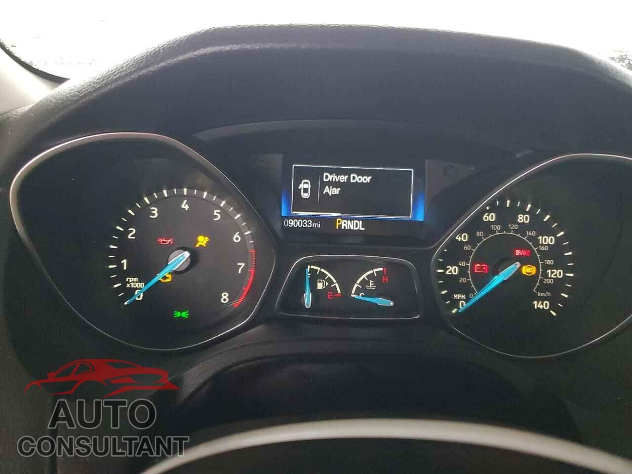 FORD FOCUS 2017 - 1FADP3E23HL219883