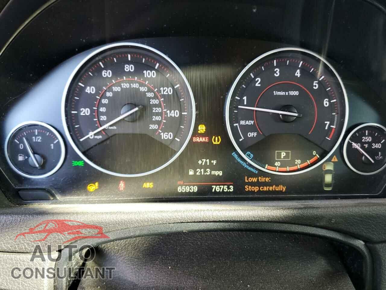 BMW 3 SERIES 2018 - WBA8B9C54JEE82422