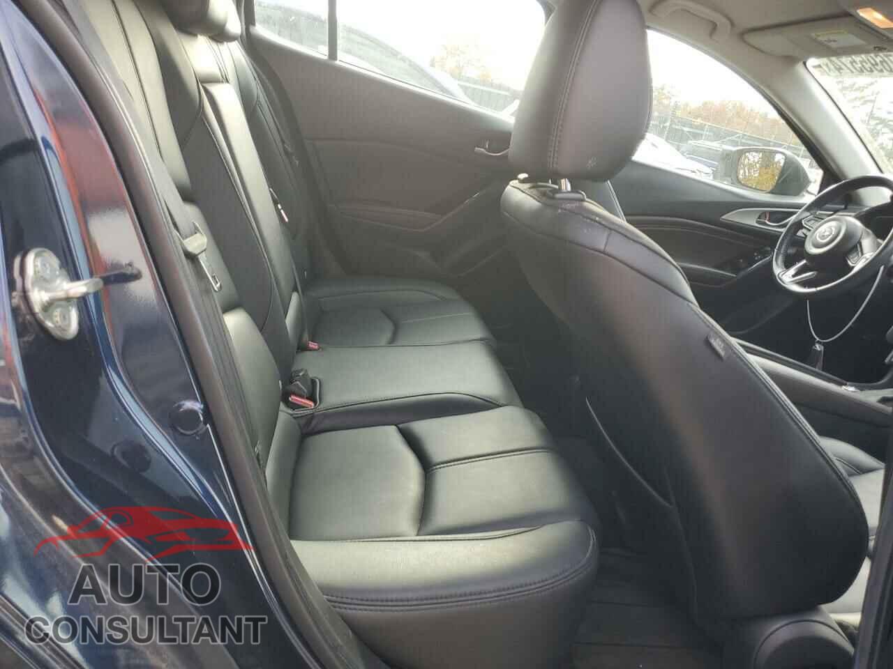 MAZDA 3 2017 - 3MZBN1L70HM148812