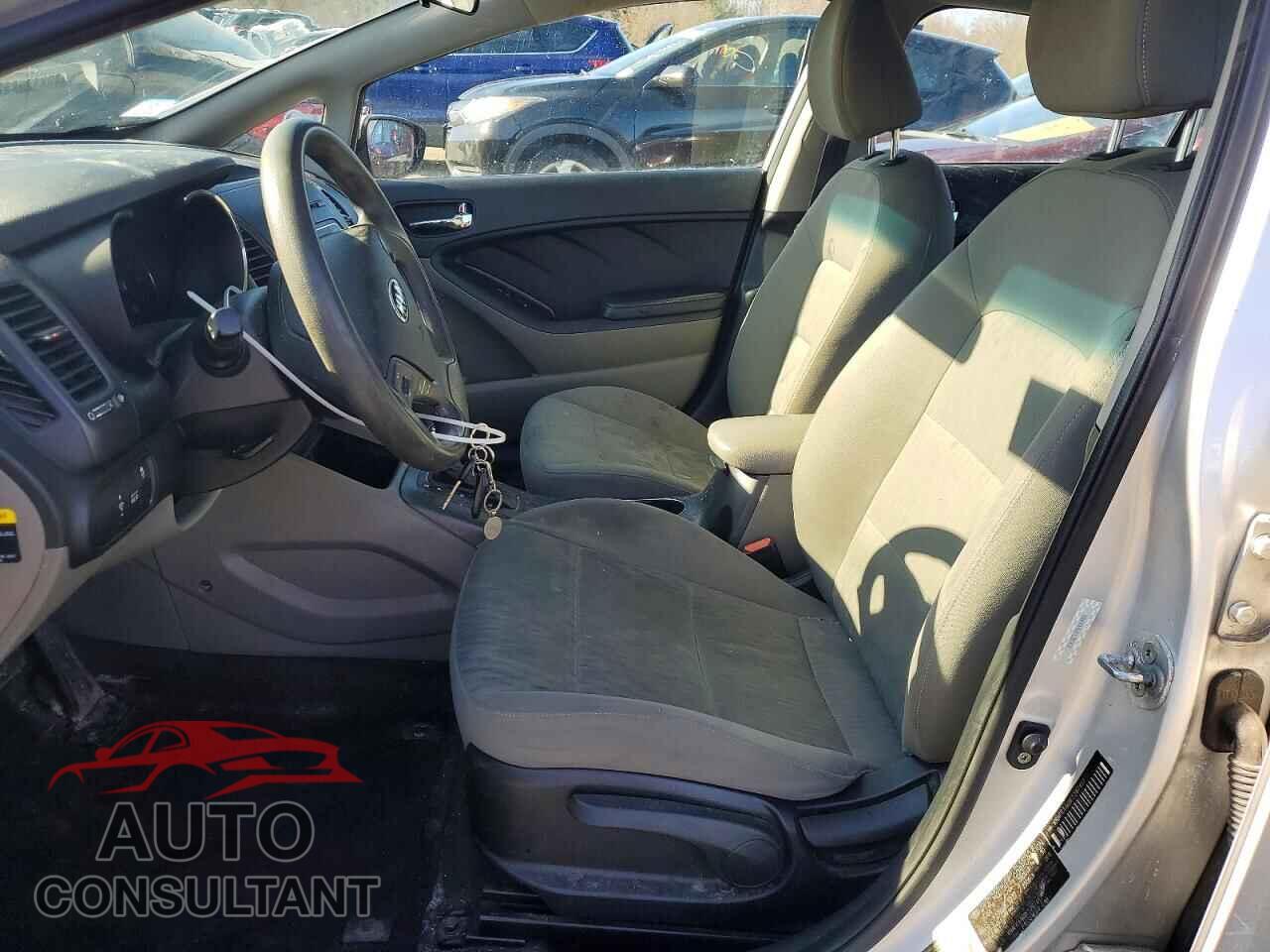 KIA FORTE 2015 - KNAFK4A68F5287417