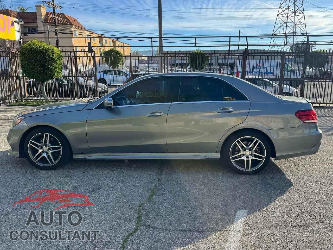 MERCEDES-BENZ E-CLASS 2015 - WDDHF5KB2FB105848