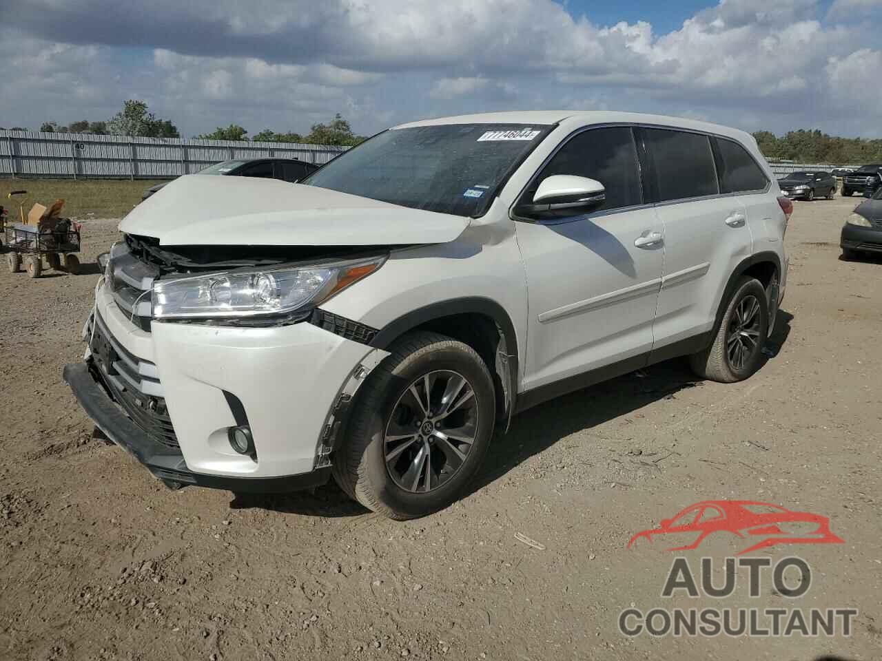 TOYOTA HIGHLANDER 2019 - 5TDZZRFH1KS310088