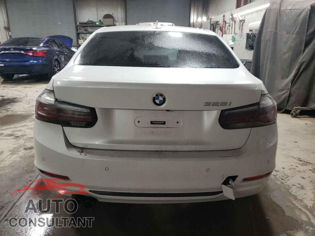 BMW 3 SERIES 2013 - WBA3C1C55DF436151