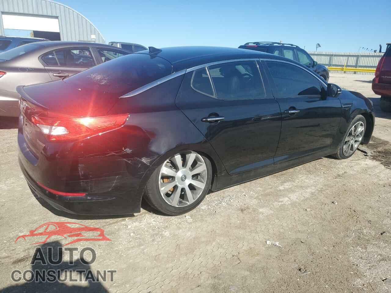 KIA OPTIMA 2011 - KNAGR4A69B5120977