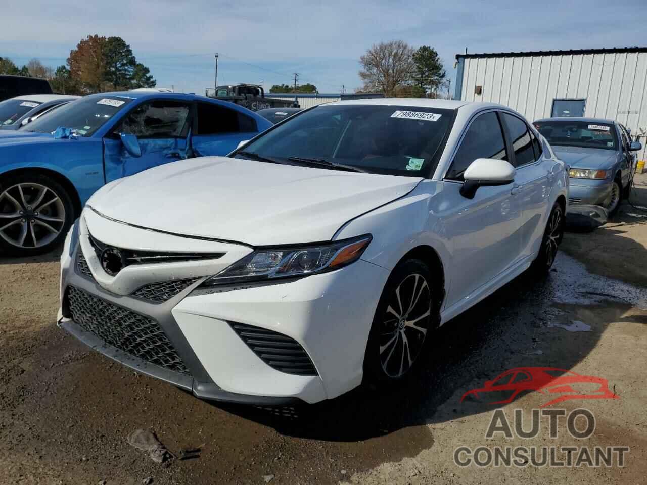 TOYOTA CAMRY 2018 - 4T1B11HK4JU539728