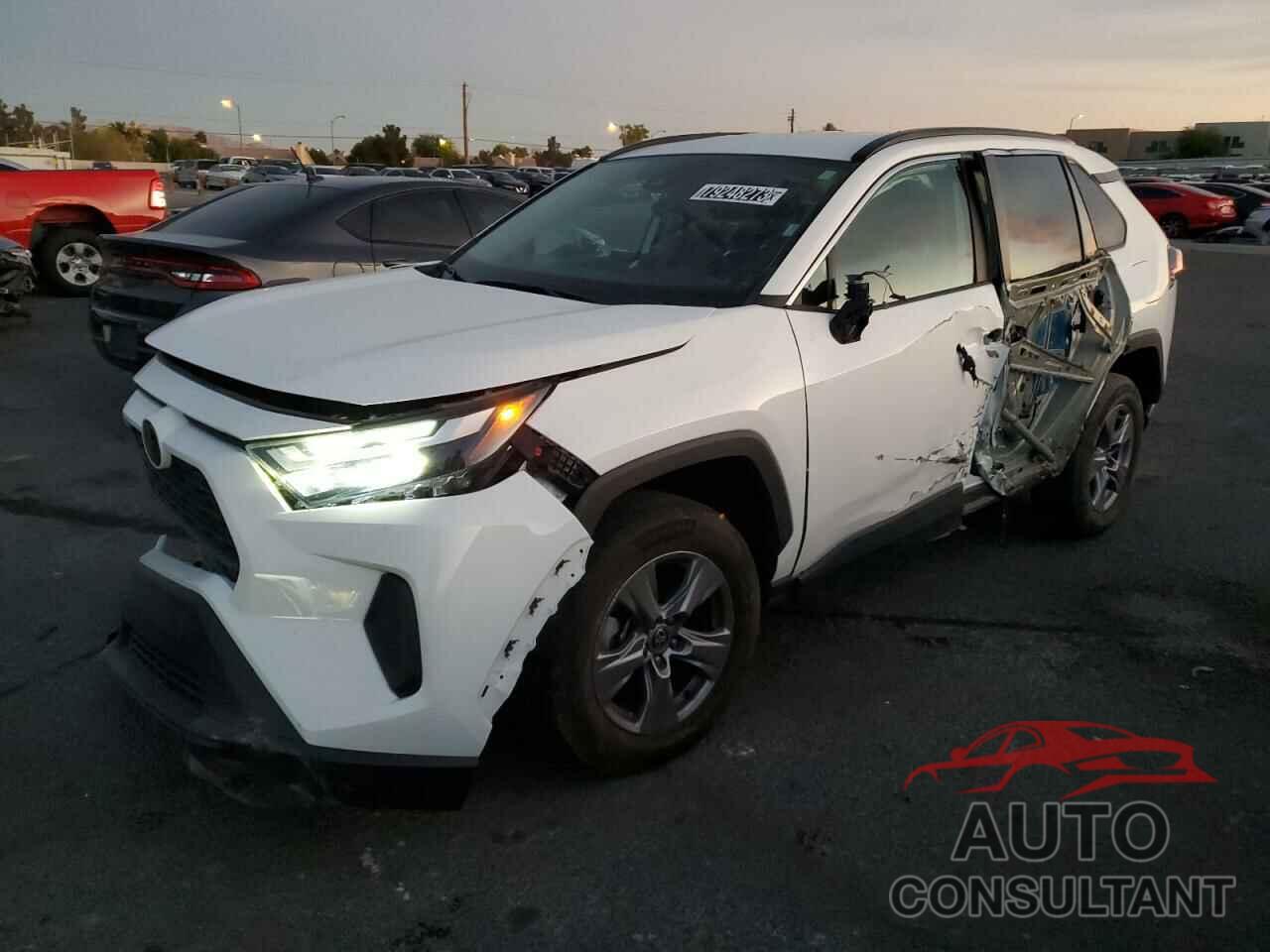 TOYOTA RAV4 2022 - 2T3W1RFV5NW191593