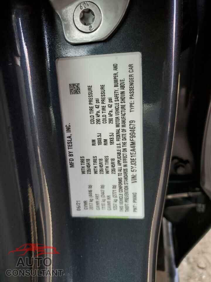 TESLA MODEL 3 2021 - 5YJ3E1EA4MF994679