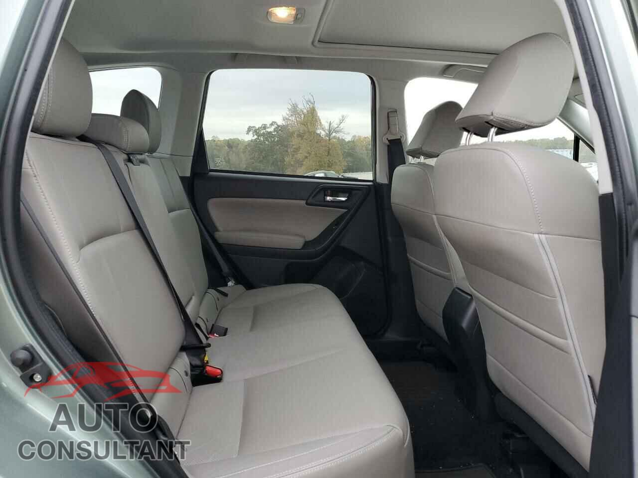 SUBARU FORESTER 2017 - JF2SJAJC7HH472599