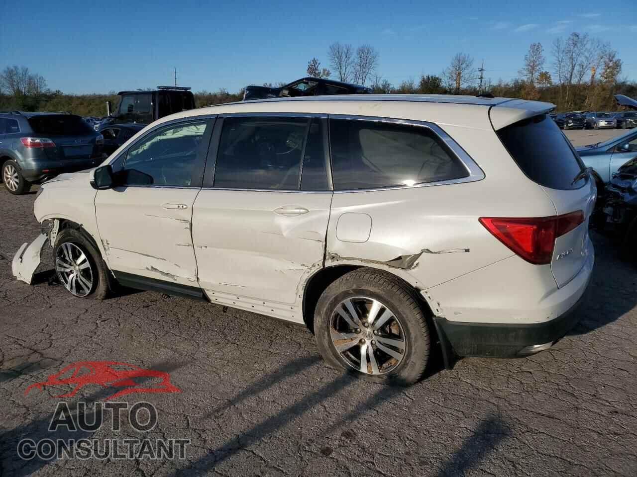 HONDA PILOT 2017 - 5FNYF6H59HB005019