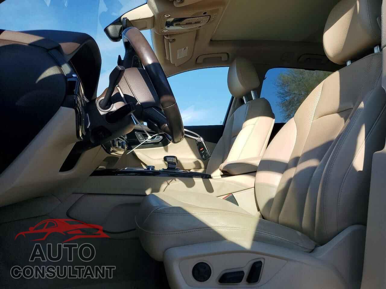 AUDI Q7 2017 - WA1LAAF77HD043964