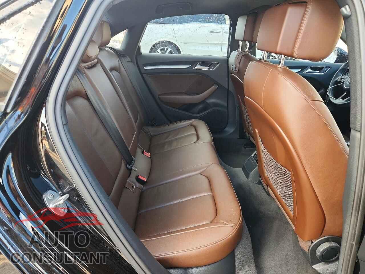 AUDI A3 2018 - WAUAUGFF8J1071128