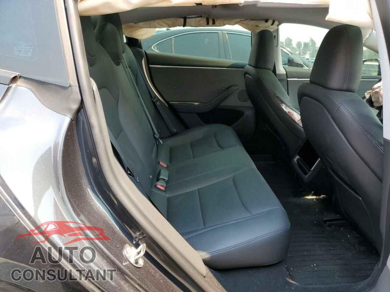 TESLA MODEL 3 2024 - 5YJ3E1EAXRF732219