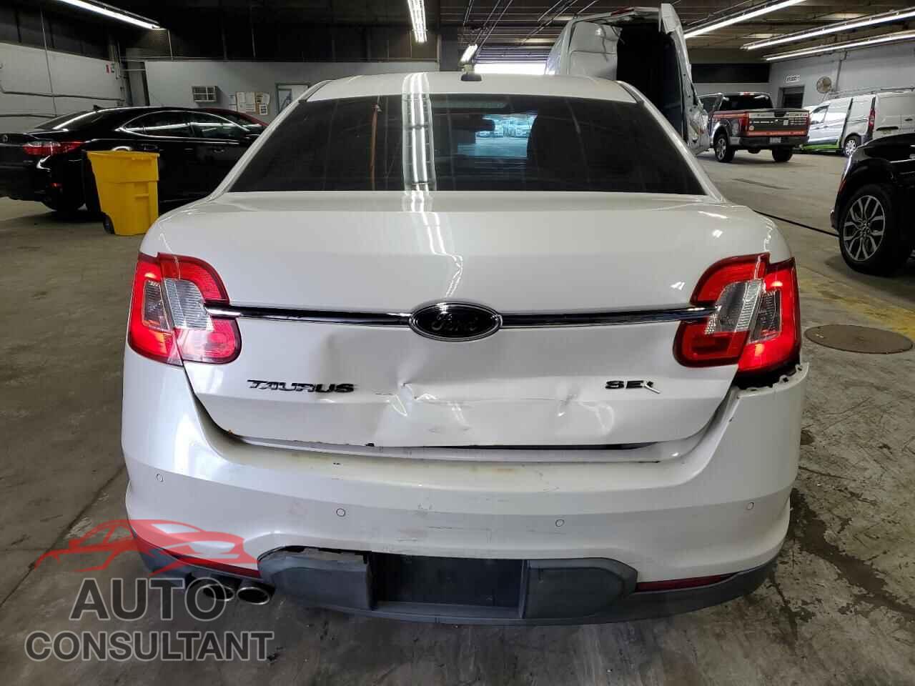 FORD TAURUS 2011 - 1FAHP2EW0BG189062
