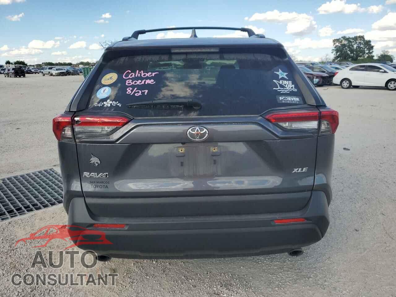 TOYOTA RAV4 2019 - JTMC1RFV2KD024376