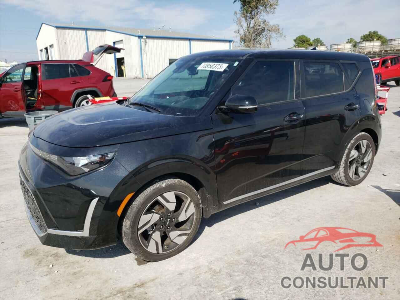 KIA SOUL 2023 - KNDJ53AU1P7870625
