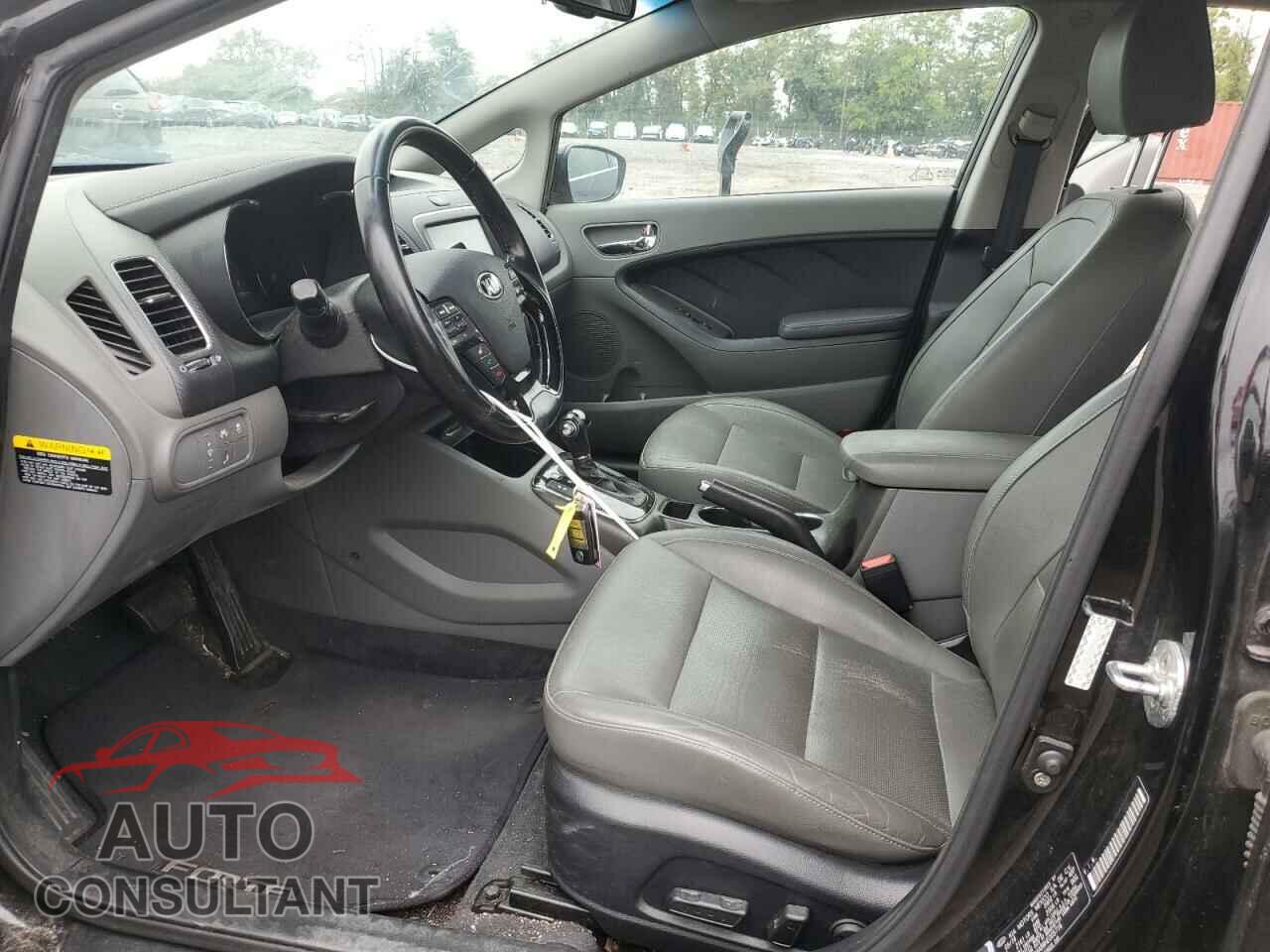 KIA FORTE 2017 - 3KPFN4A88HE005716