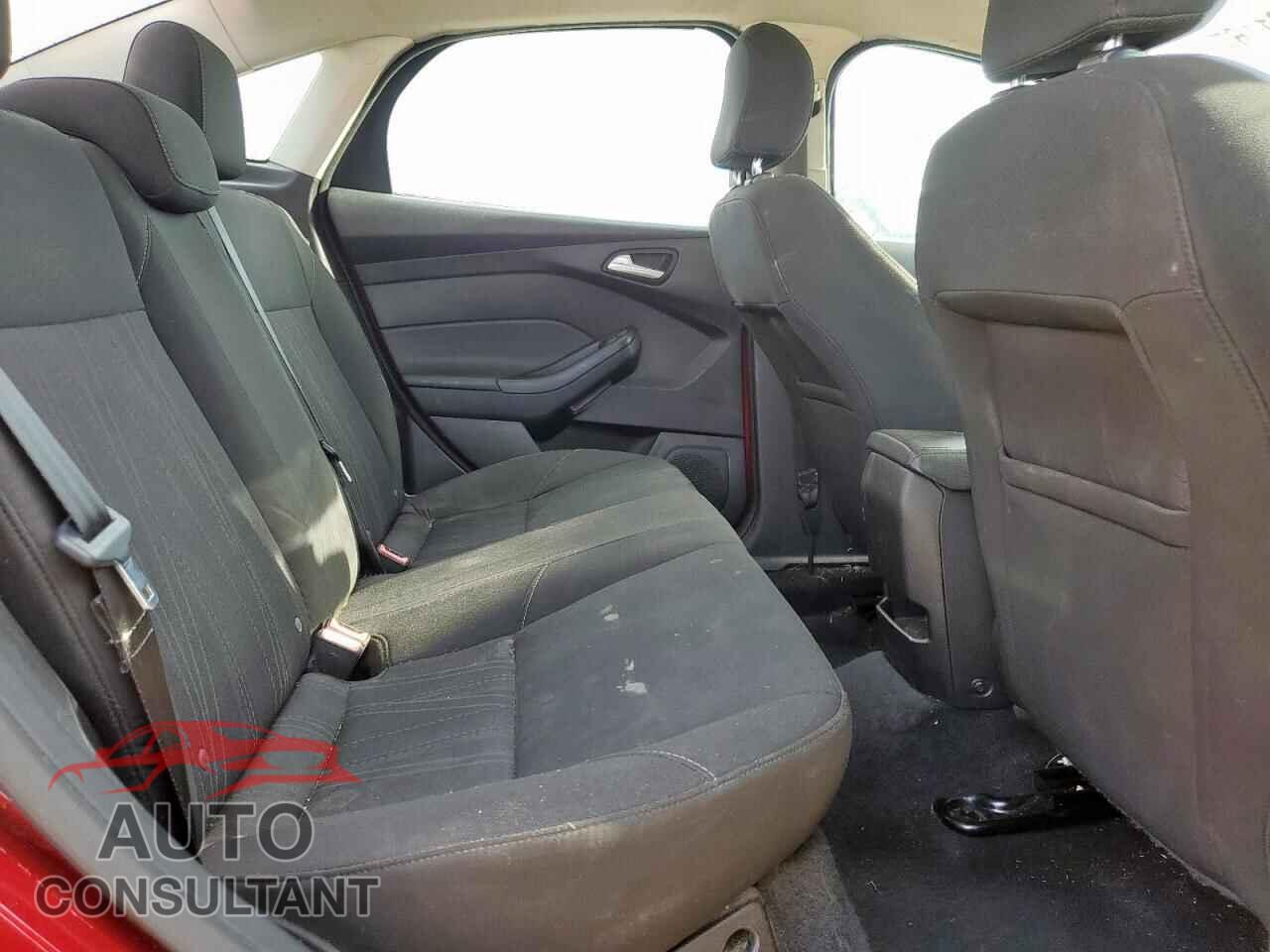 FORD FOCUS 2016 - 1FADP3F27GL393582