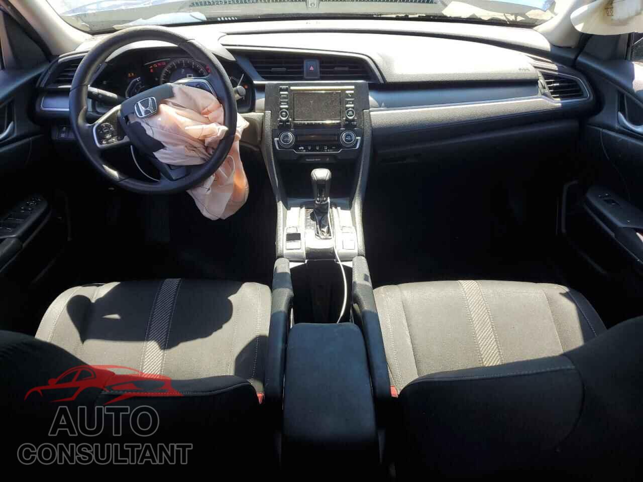 HONDA CIVIC 2017 - 2HGFC2F52HH557548