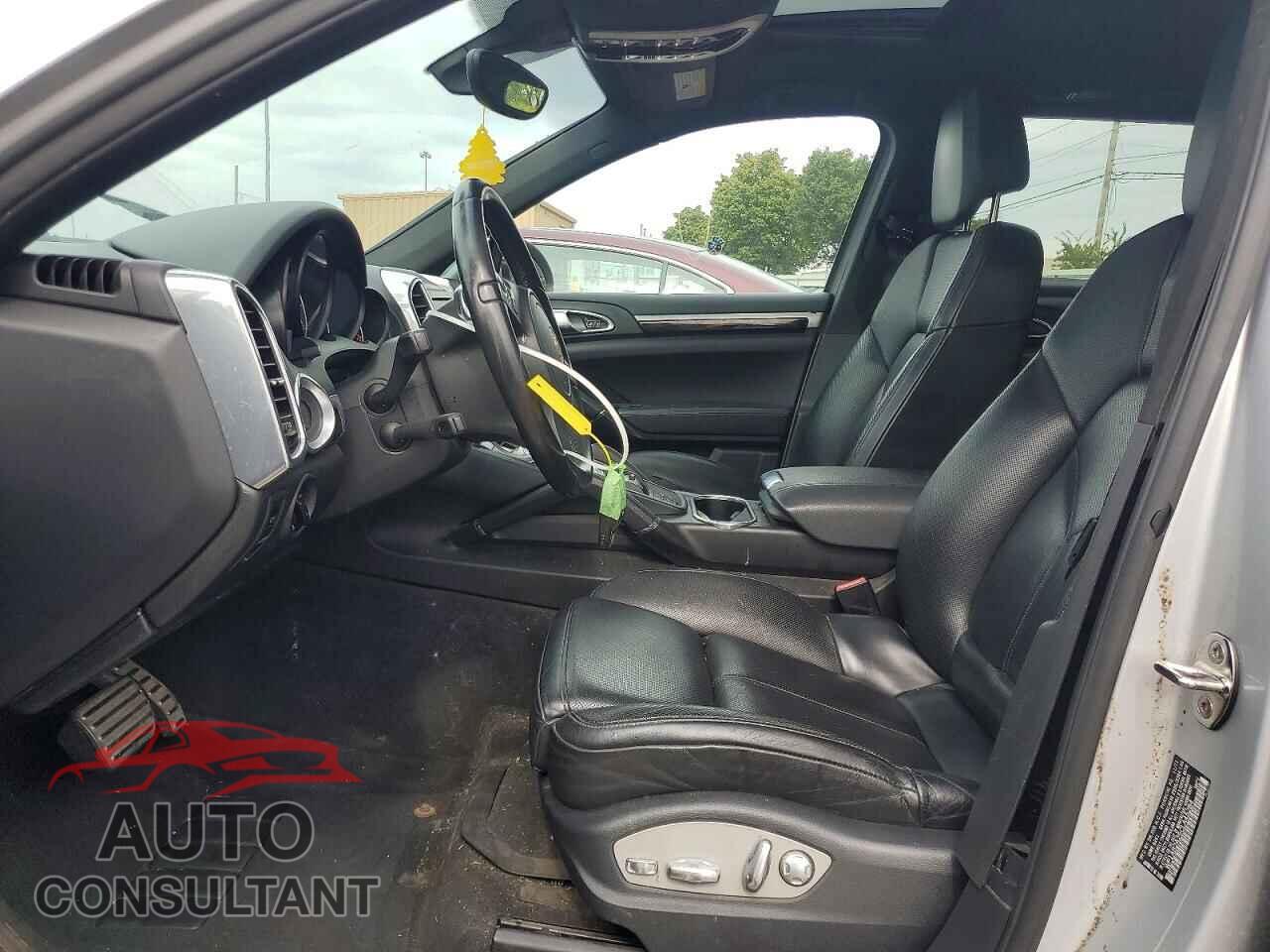 PORSCHE CAYENNE 2012 - WP1AB2A25CLA45284