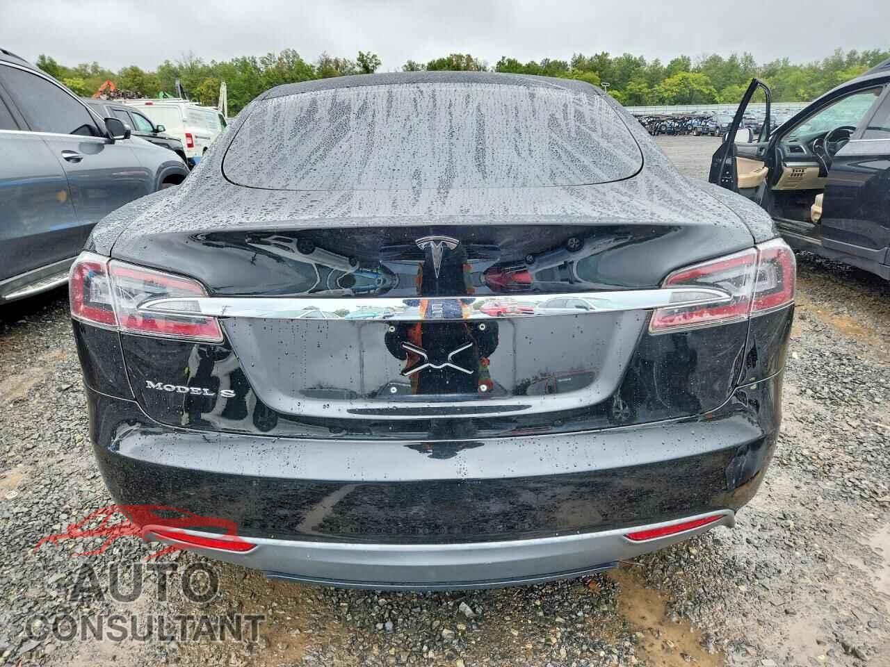 TESLA MODEL S 2013 - 5YJSA1AC5DFP10085