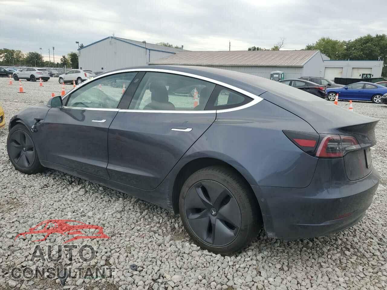 TESLA MODEL 3 2019 - 5YJ3E1EB5KF205736