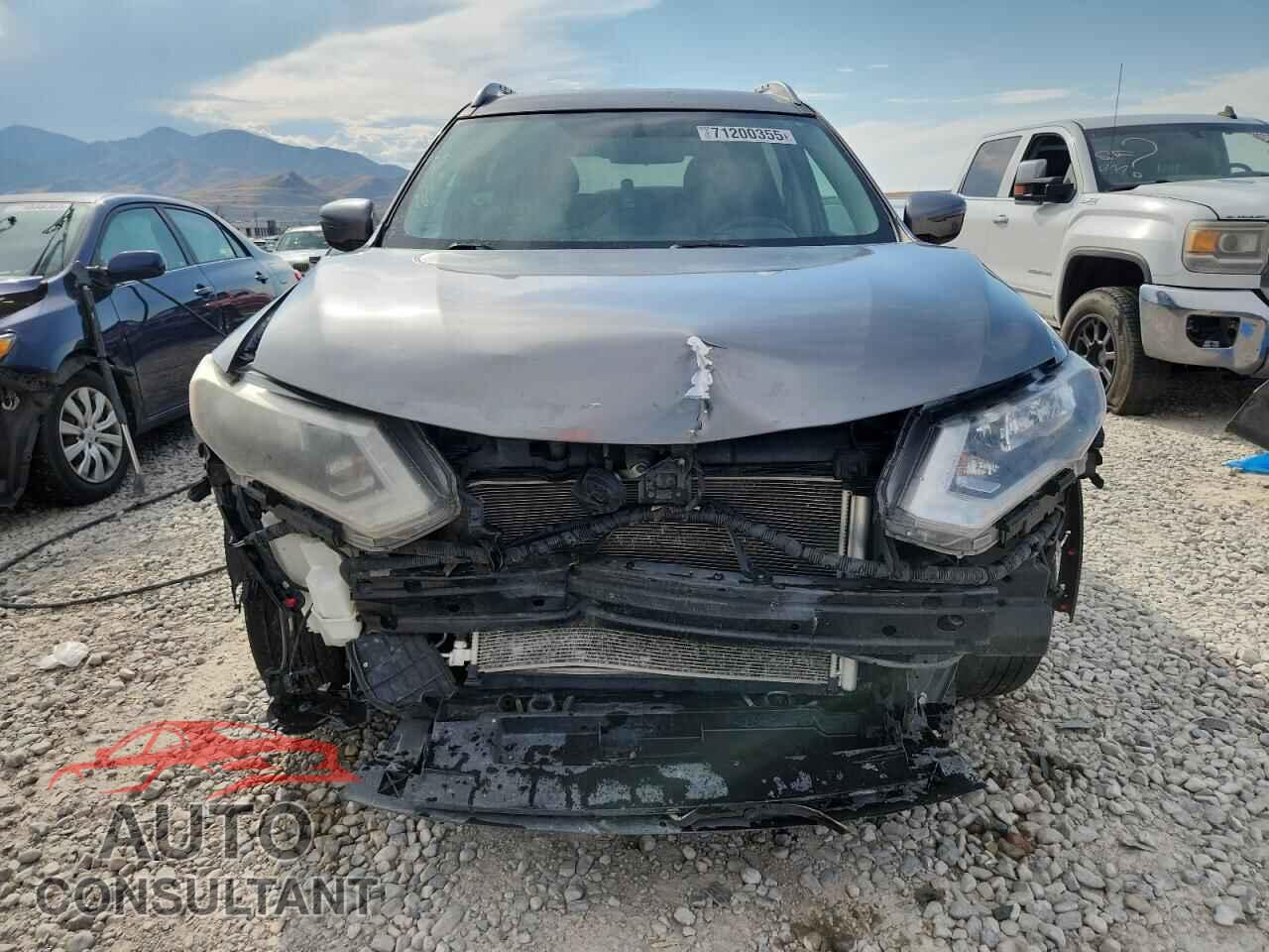 NISSAN ROGUE 2017 - KNMAT2MV2HP567858