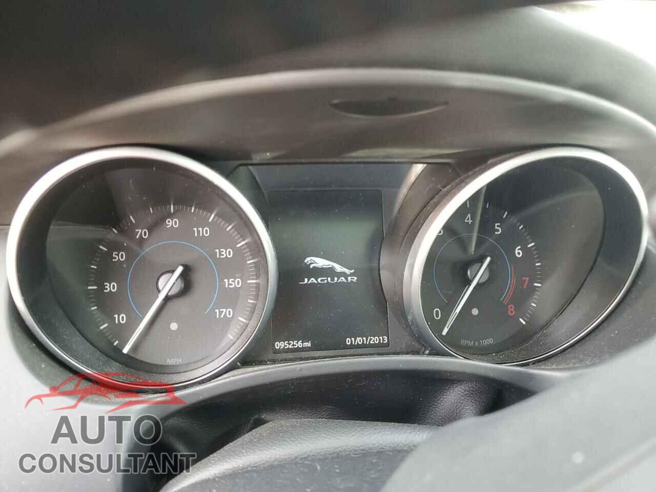 JAGUAR XE 2017 - SAJAR4BG6HA976643