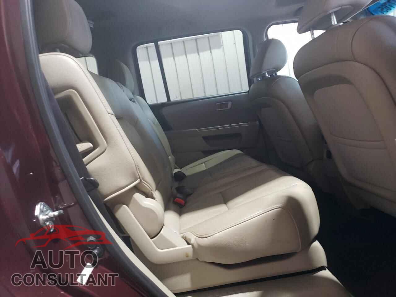 HONDA PILOT 2013 - 5FNYF4H56DB078265