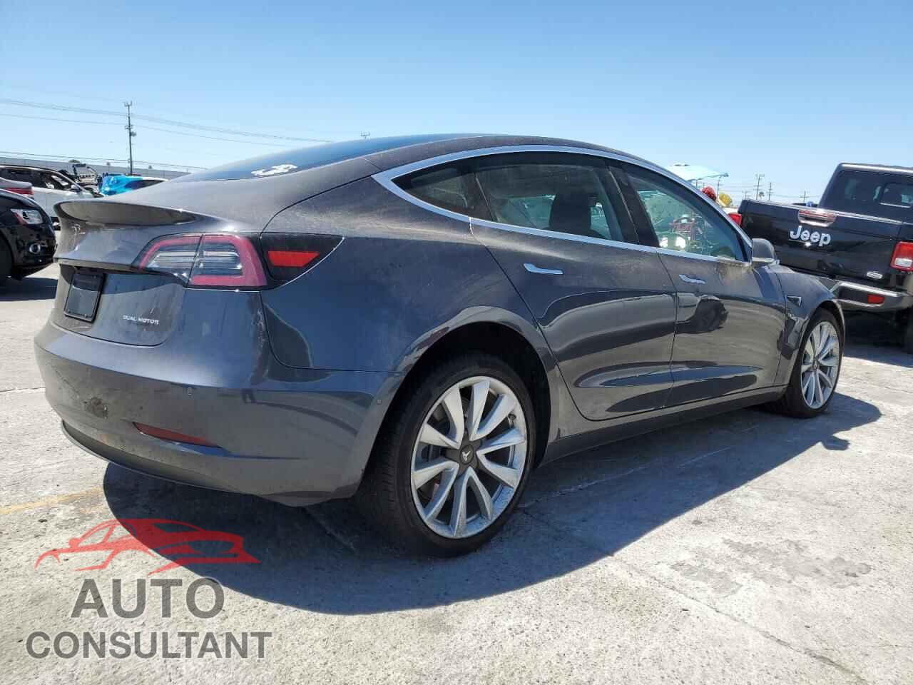 TESLA MODEL 3 2019 - 5YJ3E1EB5KF194687