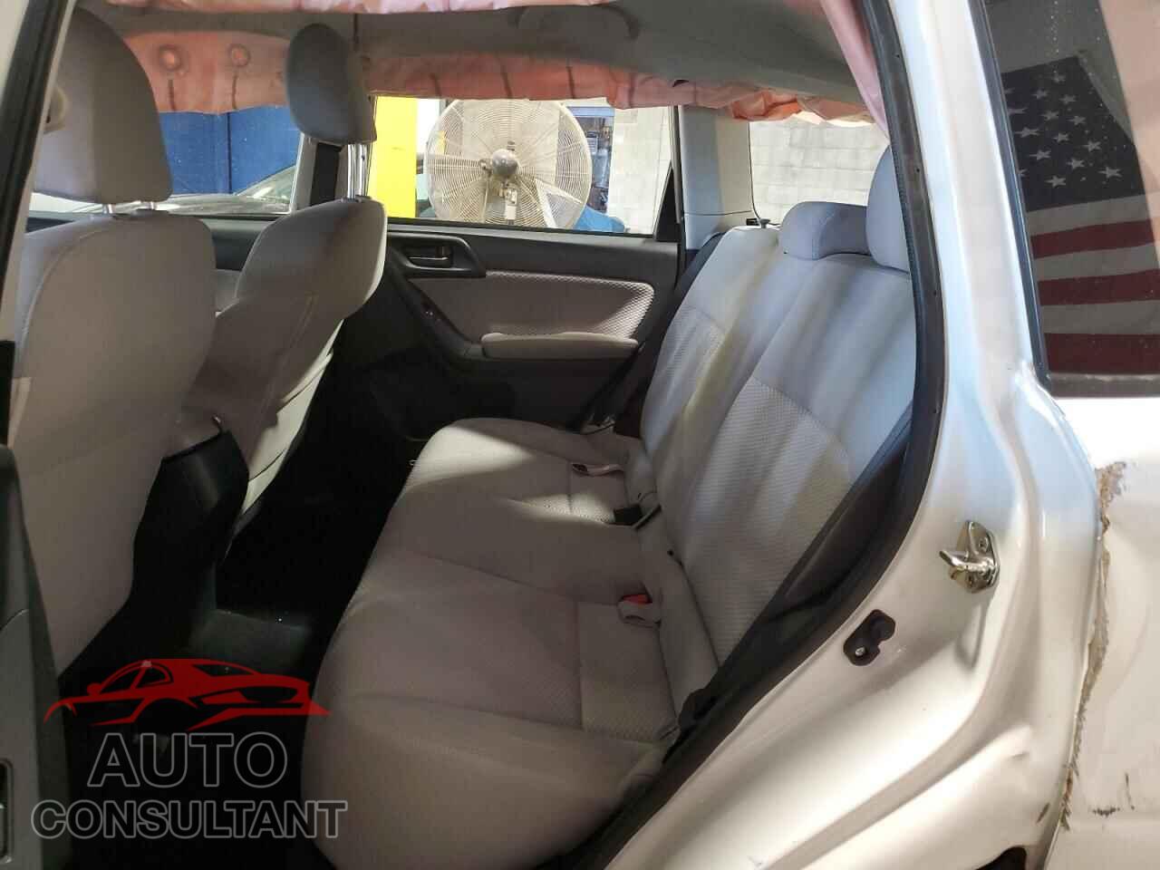 SUBARU FORESTER 2018 - JF2SJABC4JH595202
