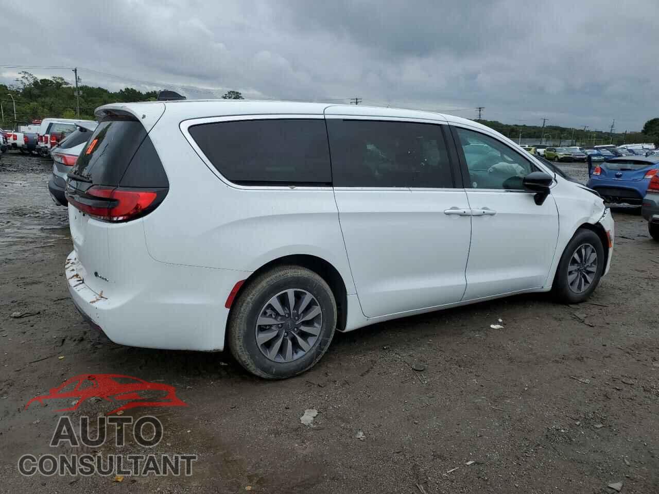CHRYSLER PACIFICA 2024 - 2C4RC1S71RR121699