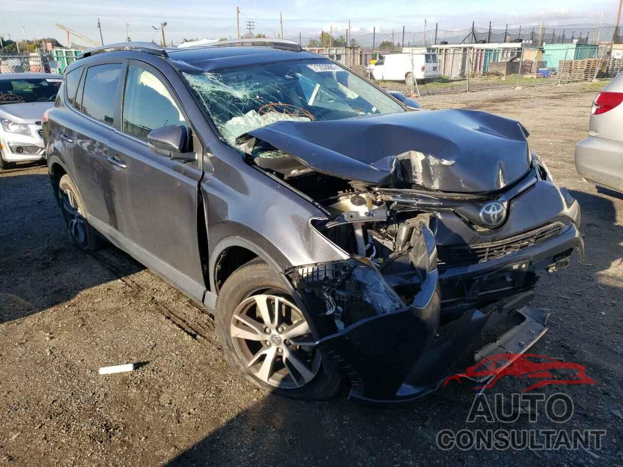 TOYOTA RAV4 2017 - JTMRFREV9HJ708574