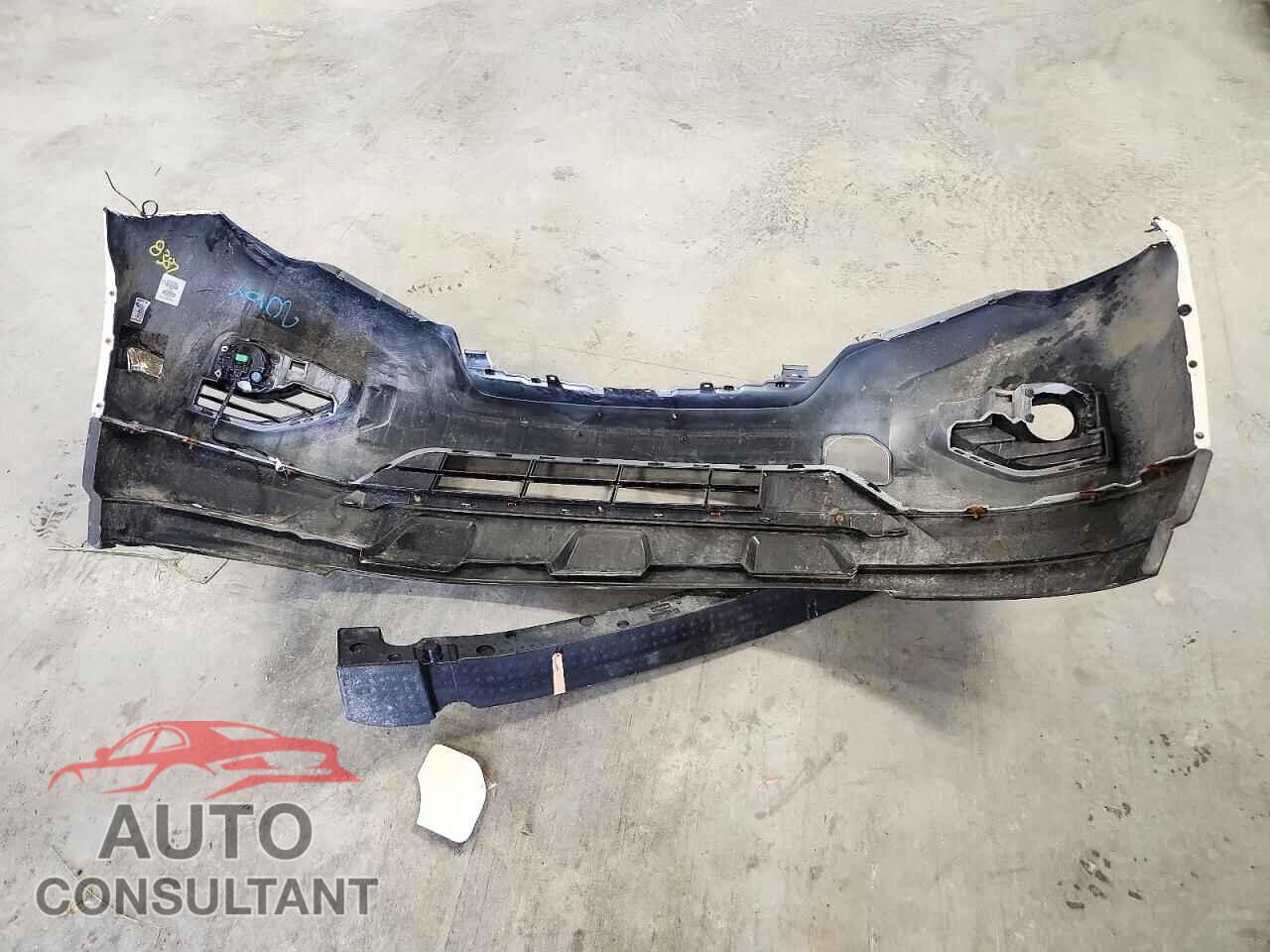 NISSAN PATHFINDER 2018 - 5N1DR2MM2JC622675